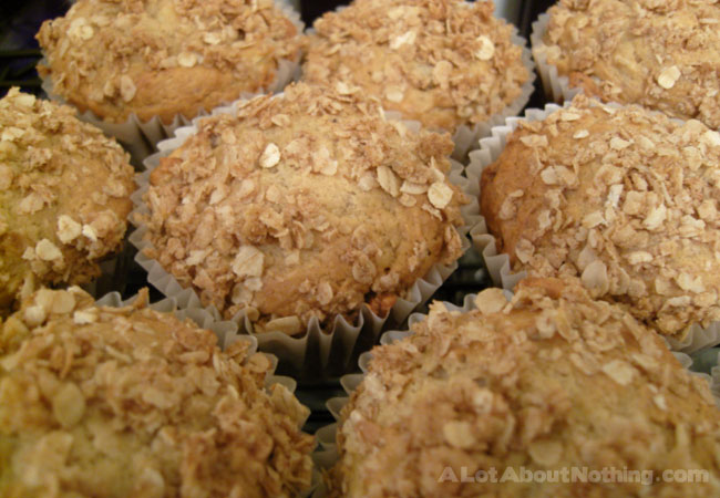 Banana-Apple Crumble Muffins